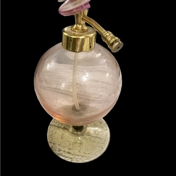 VINTAGE PINK GLASS PERFUME BOTTLE WITH FLORAL TOP - Picture 4 of 8